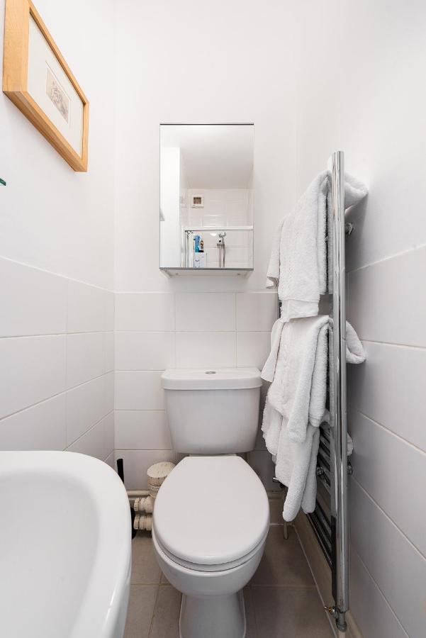 Heart Of Ealing Apartment With Garden ロンドン エクステリア 写真