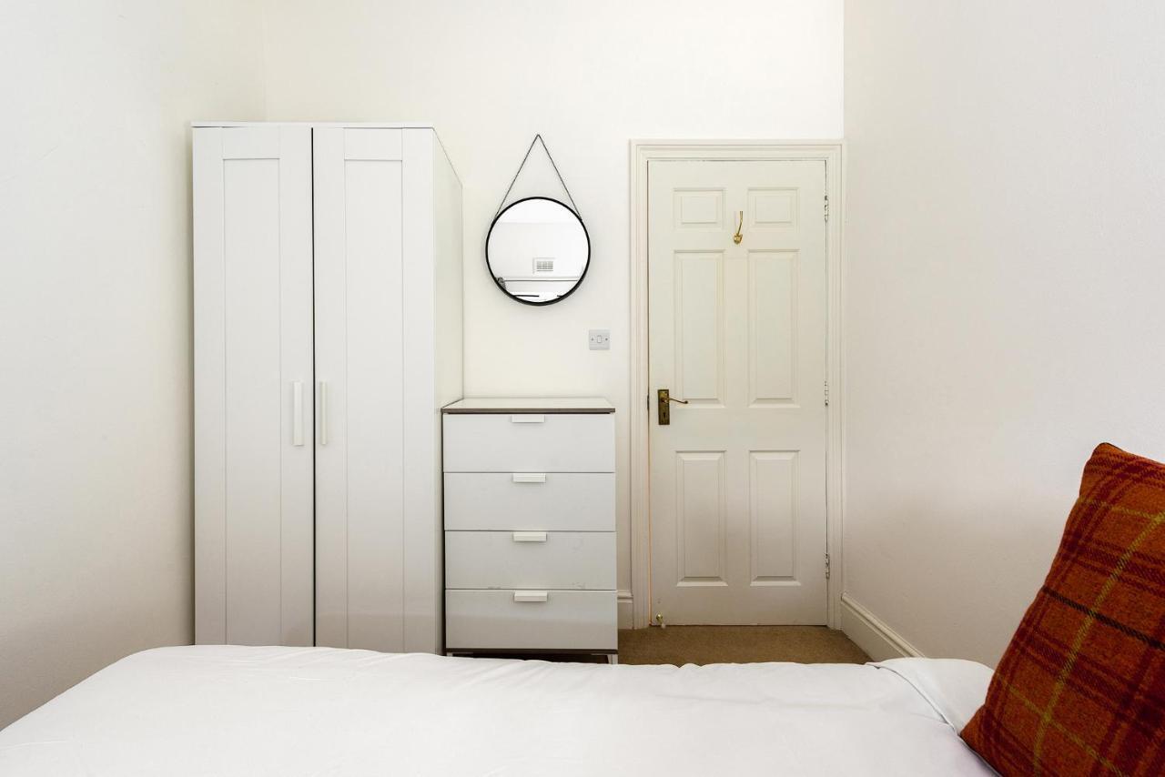 Heart Of Ealing Apartment With Garden ロンドン エクステリア 写真